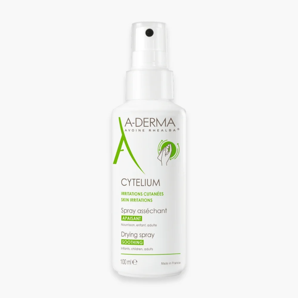 a-derma-cytelium-spray-assechant-apaisant-100ml.jpg Flacon spray blanc A-Derma Cytelium asséchant apaisant 100 ml