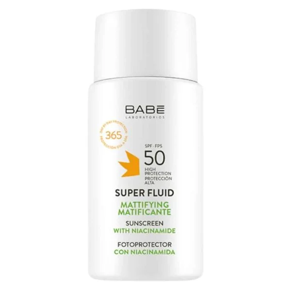 Flacon blanc Babé Super Fluide solaire matifiant SPF50 à la niacinamide