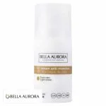 Flacon blanc et doré CC crème Bella Aurora, teinte claire SPF50+