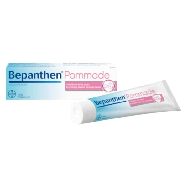 Tube et boîte bleu-rose Bepanthen Pommade 30g sur fond blanc