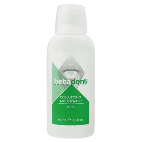 Flacon blanc et vert bain de bouche Betadent Total 250 ml