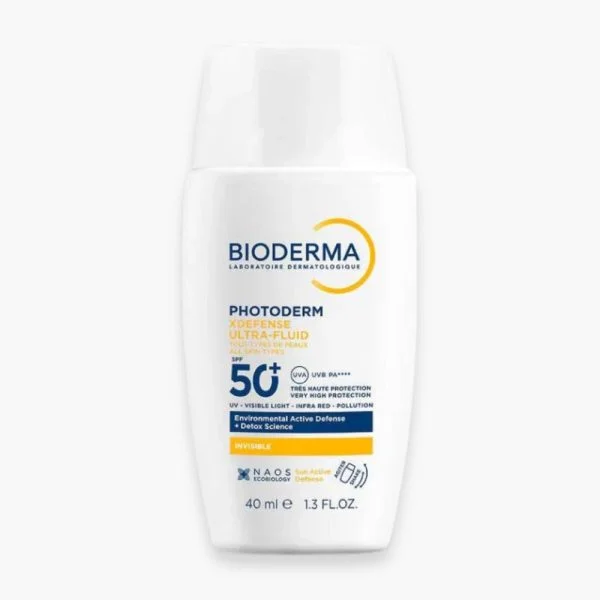 Flacon blanc Bioderma Photoderm XDefense Ultra-Fluide SPF50+ invisible, 40 ml