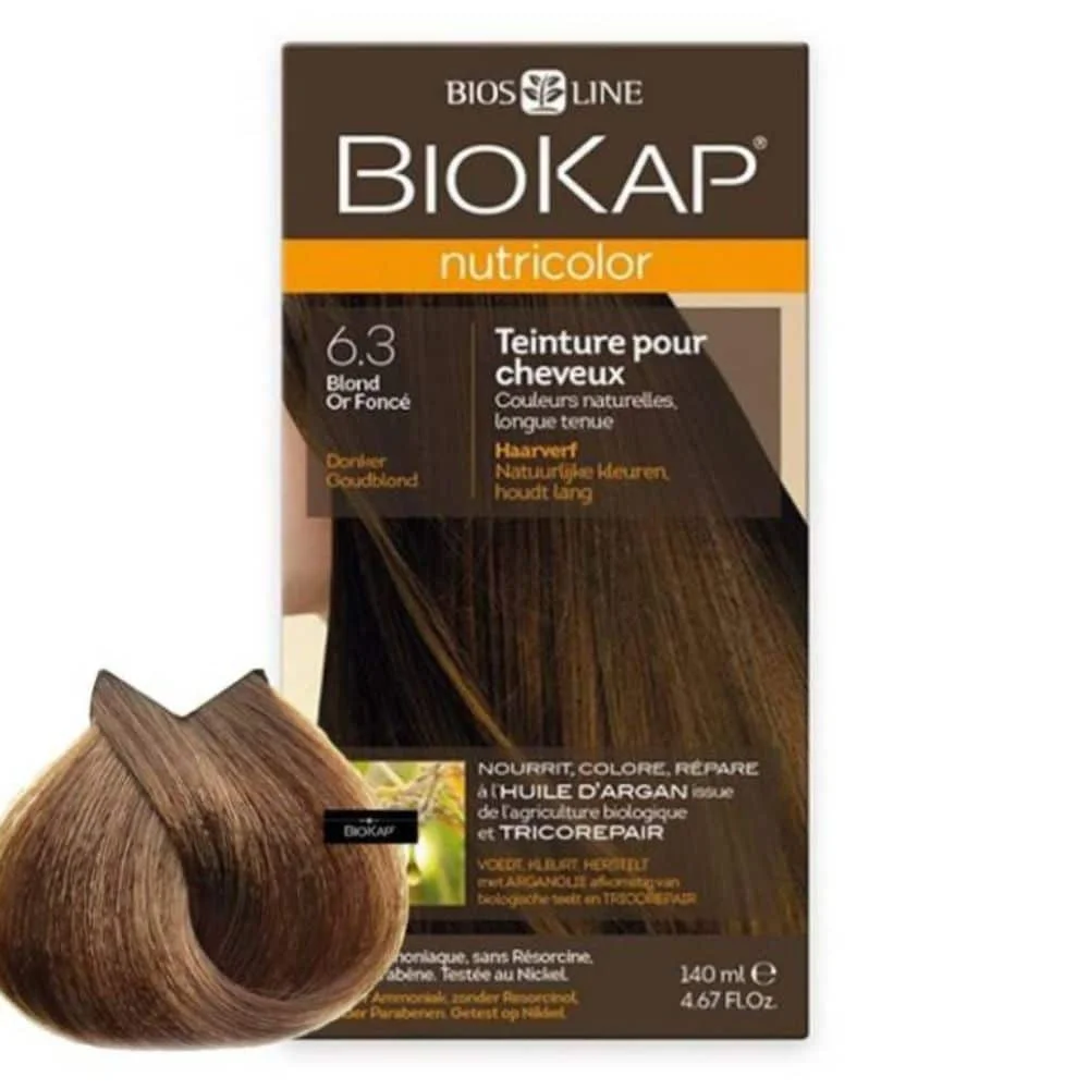 biokap-nutricolor-coloration-naturelle-cheveux-140ml-63-blond-or-fonce.jpg Étui Biokap Nutricolor 6.3 Blond Or Foncé 140 ml avec mèche de cheveux colorée