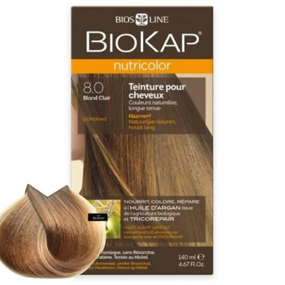 biokap-nutricolor-coloration-naturelle-cheveux-140ml-80-blond-clair.jpg Étui Biokap Nutricolor 8.0 Blond Clair 140 ml avec mèche de cheveux colorée