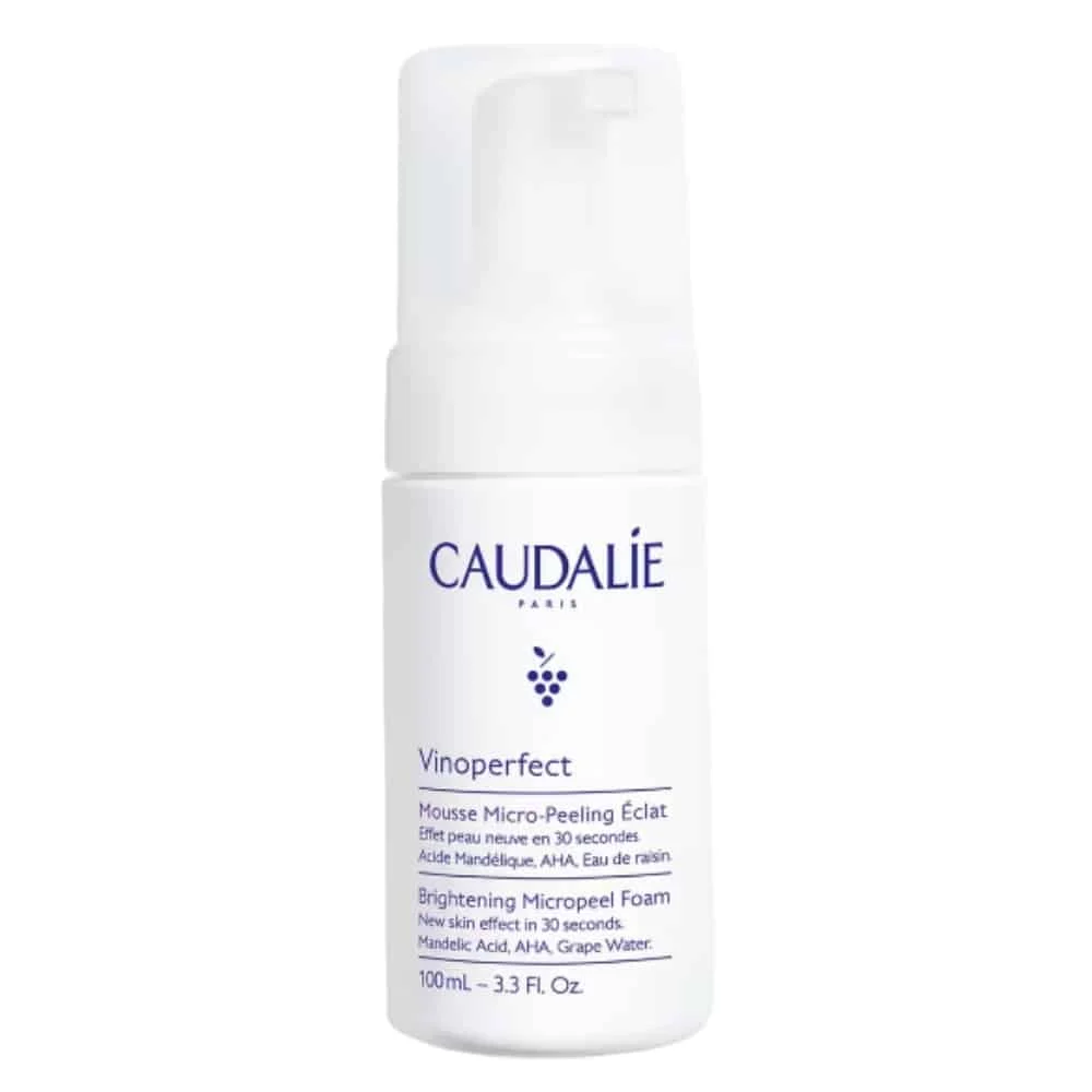caudalie-vinoperfect-mousse-micro-peeling-eclat-100ml.jpg Flacon pompe blanc Caudalie Vinoperfect mousse micro-peeling éclat 100 ml