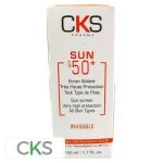 Boîte blanche et orange CKS Pharma Sun SPF 50+ écran solaire invisible