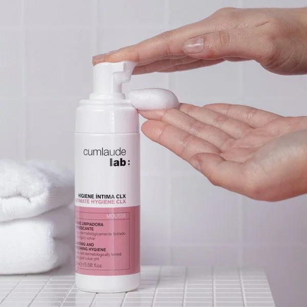 Cumlaude Lab CLX Hygiène Intime Mousse Nettoyante Rafraîchissante 165ml – photo 2