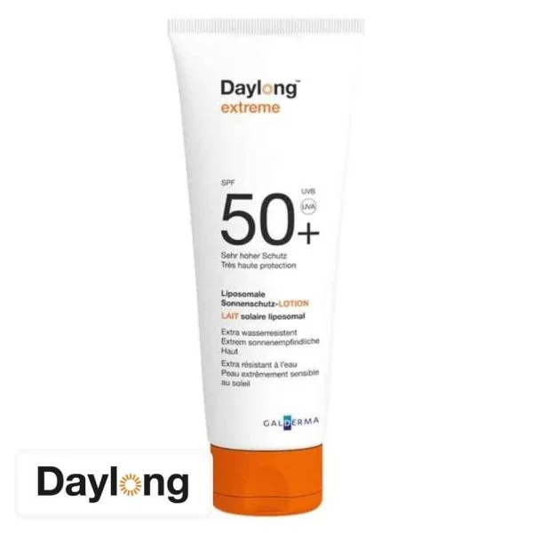 Tube blanc bouchon orange Daylong Extreme lait solaire liposomal SPF 50+