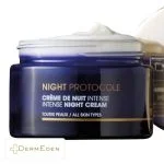 Pot bleu nuit ouvert DermEden Night Protocole crème de nuit intense