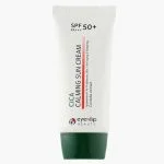 Tube blanc à bouchon vert crème solaire Cica Eyenlip SPF50+