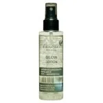 Flacon spray transparent GlowSkin Dermatology Glow Lotion sur fond blanc