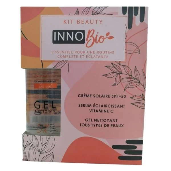 Coffret rose Innobio Kit Beauty avec gel nettoyant au thé vert visible