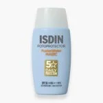 Flacon bleu clair ISDIN Fotoprotector Fusion Water Magic, bouchon transparent
