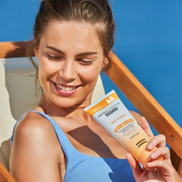 ISDIN Fotoprotector Gel-Cream Solaire SPF50 250ml – photo 2