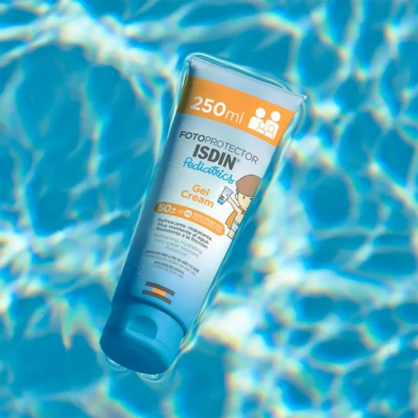 ISDIN Fotoprotector Pediatrics Gel-Cream Solaire SPF50 250ml – photo 2
