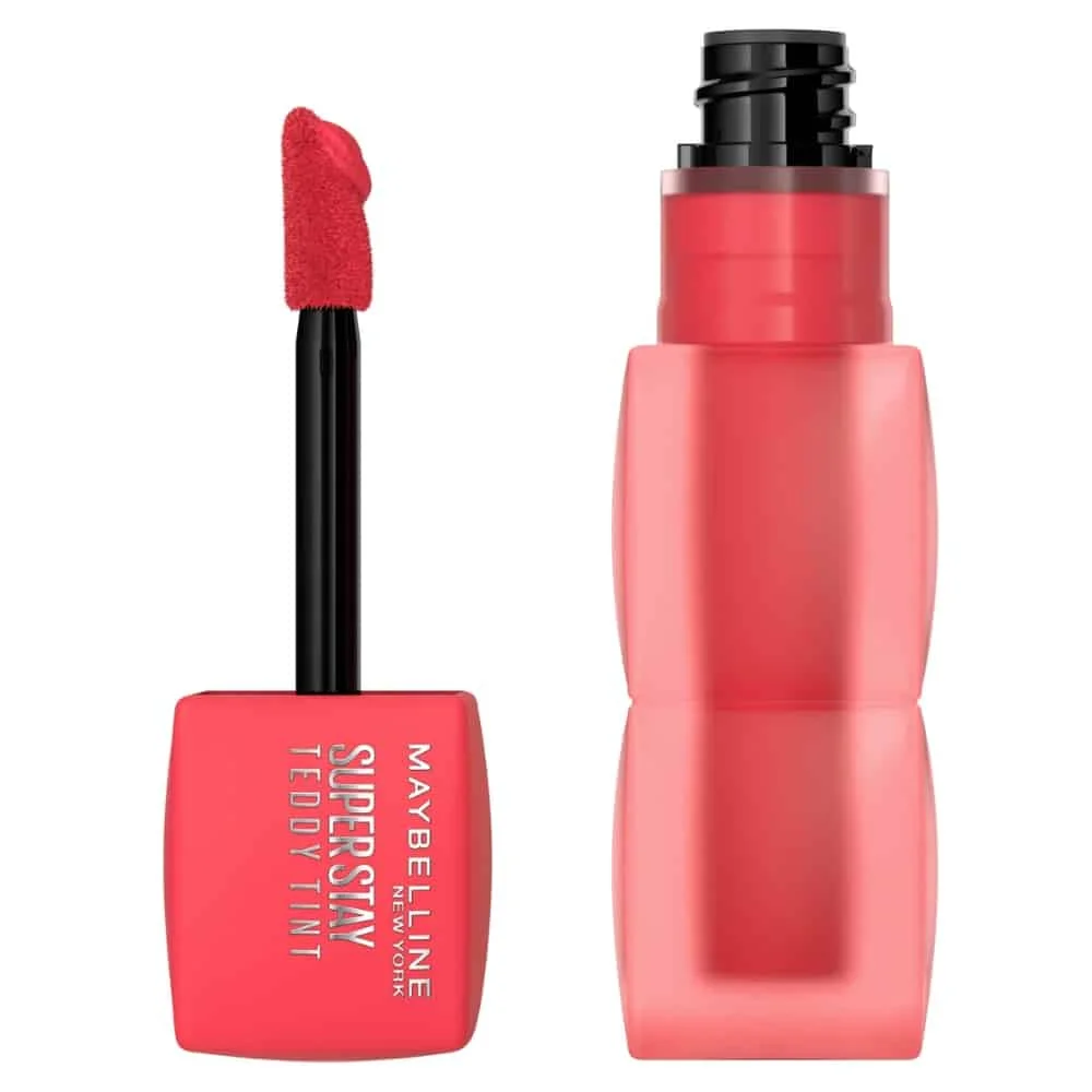 maybelline-superstay-teddy-tint-liquid-lip-tint-35-july-forever-5ml.jpg Flacon Maybelline Superstay Teddy Tint rouge corail avec applicateur mousse incliné