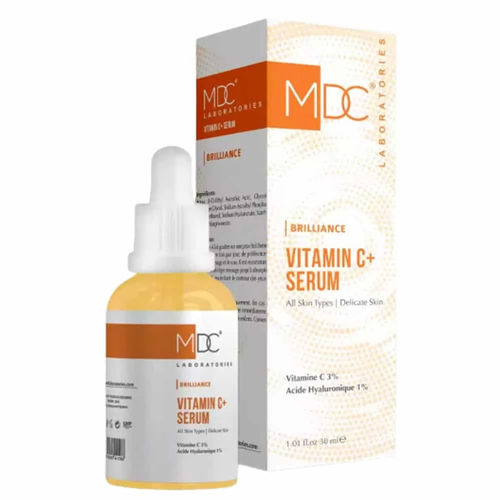 mdc-brilliance-vitamin-c-serum-30ml.jpg Flacon compte-gouttes sérum jaune et étui MDC Brilliance Vitamin C+ 30ml