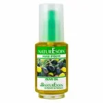 Flacon Naturesoin huile d'olive étiquette verte avec olives noires et vertes
