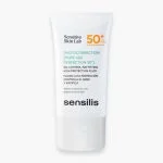Tube blanc Sensilis PhotoCorrection Pure Age Perfection 50+, fluide solaire matifiant visage