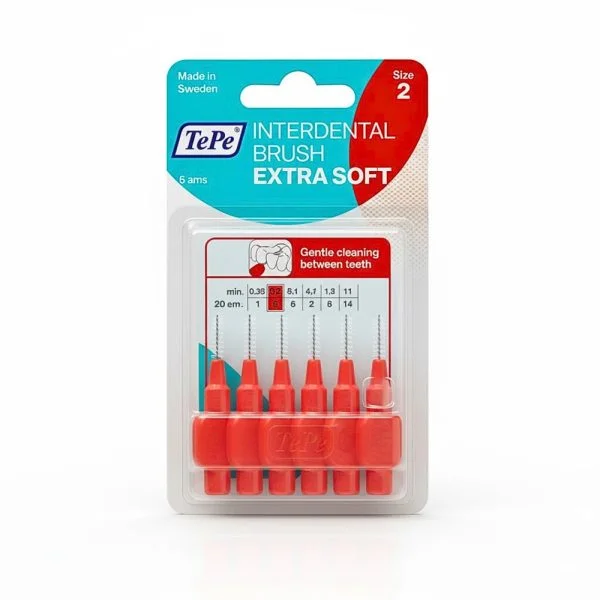 Blister de six brossettes interdentaires TePe Extra Soft rouges, taille 2