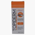 Boîte blanche et orange de la crème solaire éclaircissante Topiderm SPF50+ 50 ml