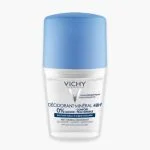 Flacon roll-on Vichy déodorant minéral 48h bouchon bleu sur fond blanc