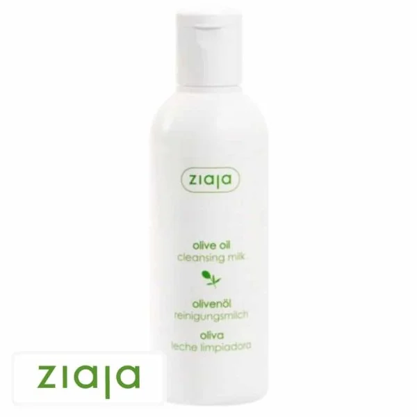 Flacon blanc Ziaja Olive Oil cleansing milk, inscriptions vertes, fond blanc