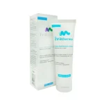 Tube blanc ivaDerma crème hydratante visage devant son étui cartonné